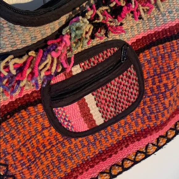 One of a Kind Peruvian tote - Picture 4 of 6